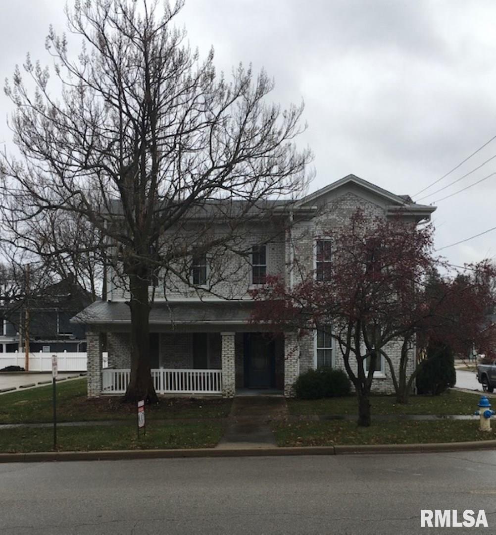 202 E College Ave., Greenville, IL 62246