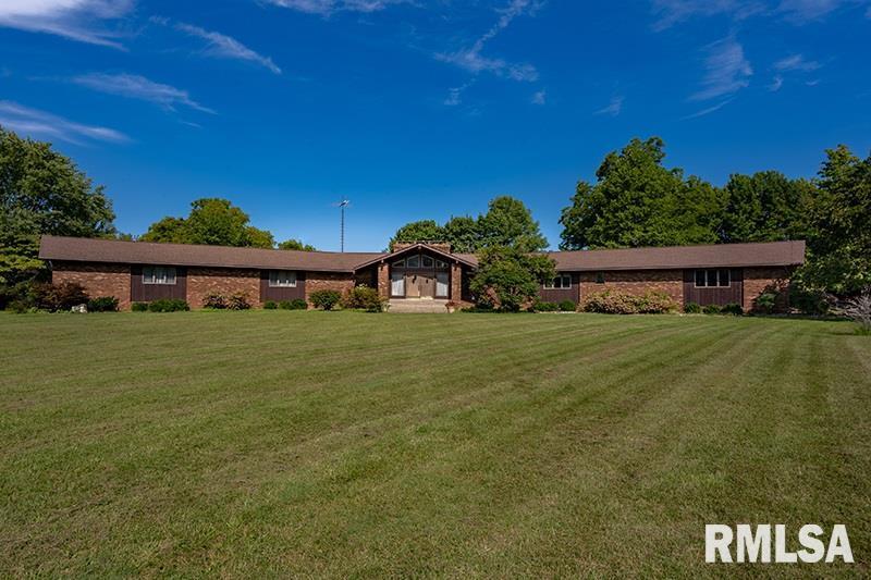 11954 Sugar Creek Ave., Mt Carmel, IL 62863