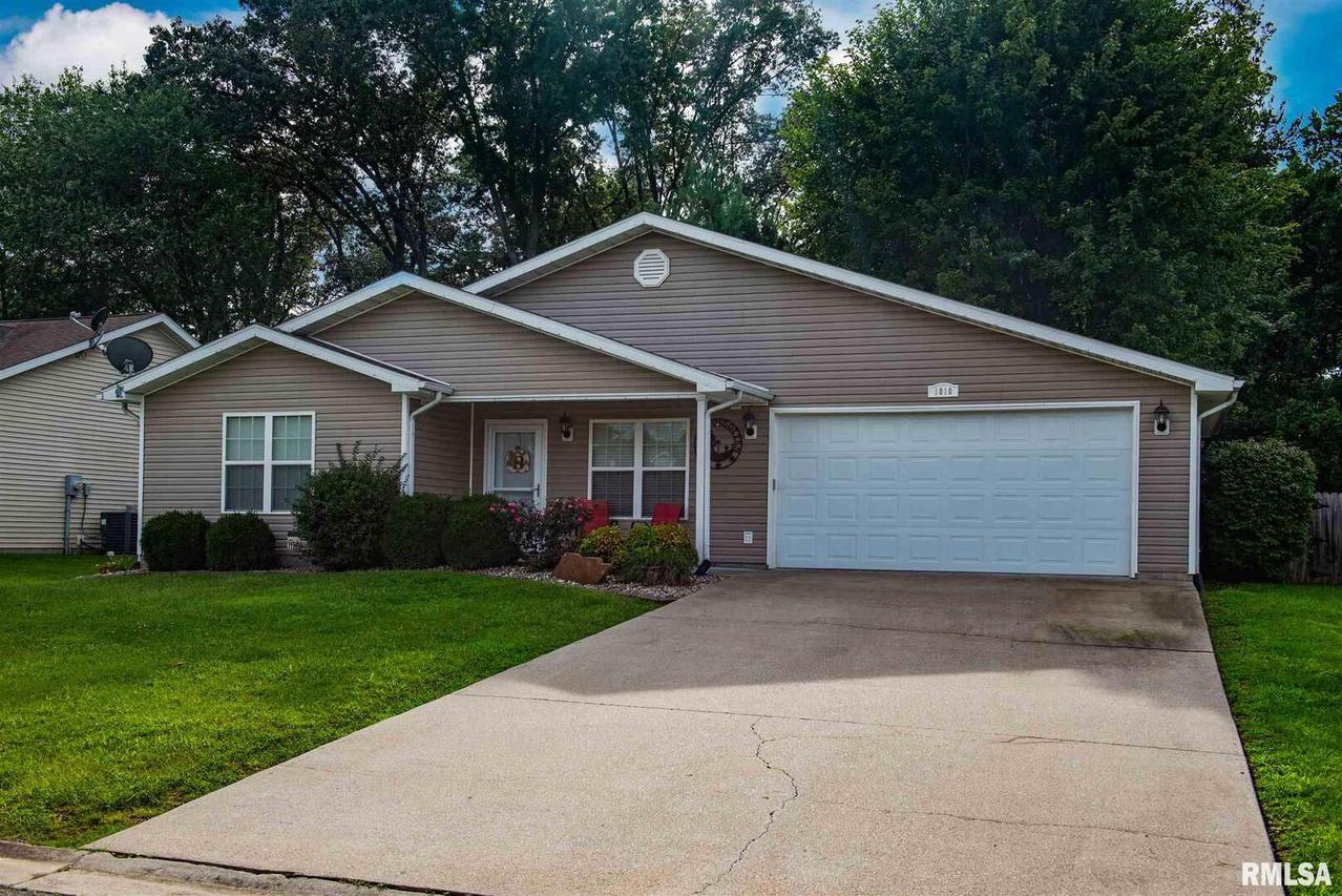 1010 N Springer St., Carbondale, IL 62901