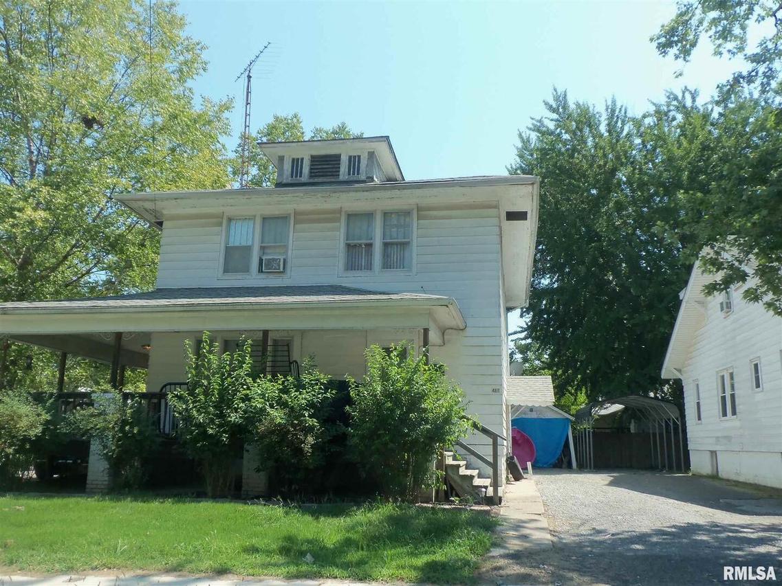 418 N Commercial St., Benton, IL 62812