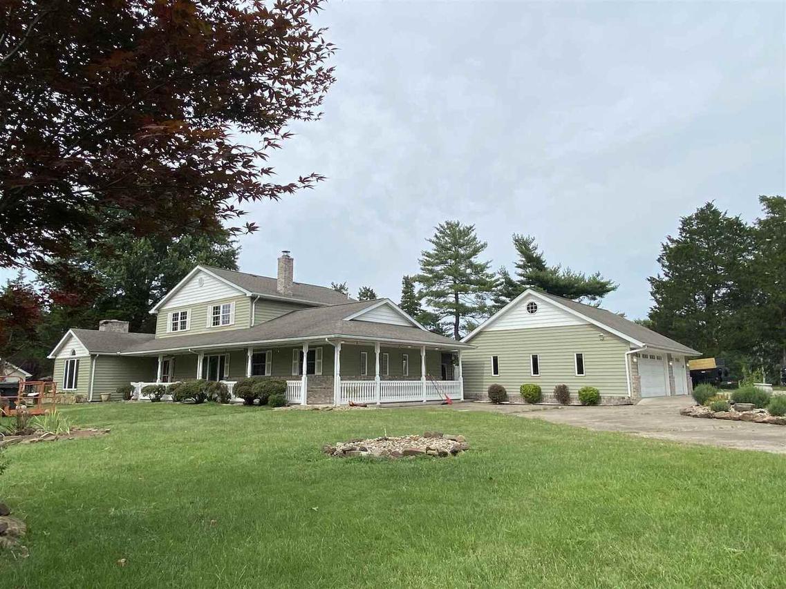 1504 Miller Dr., Herrin, IL 62948