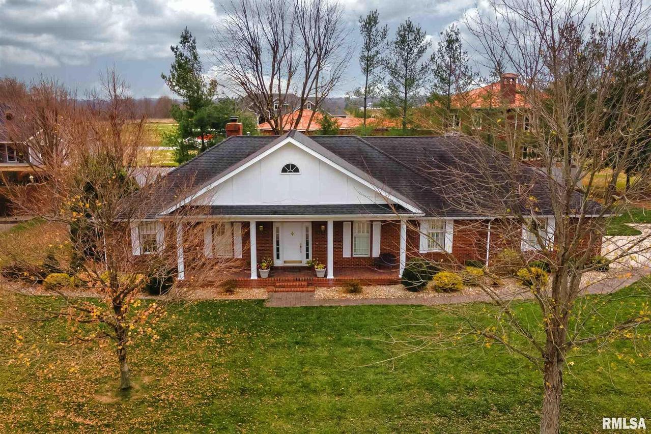 2205 Steeplechase Dr., Marion, IL 62959