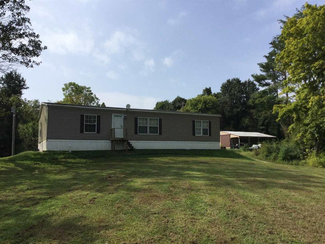 425 Pine Tree Ln., Cobden, IL 62920