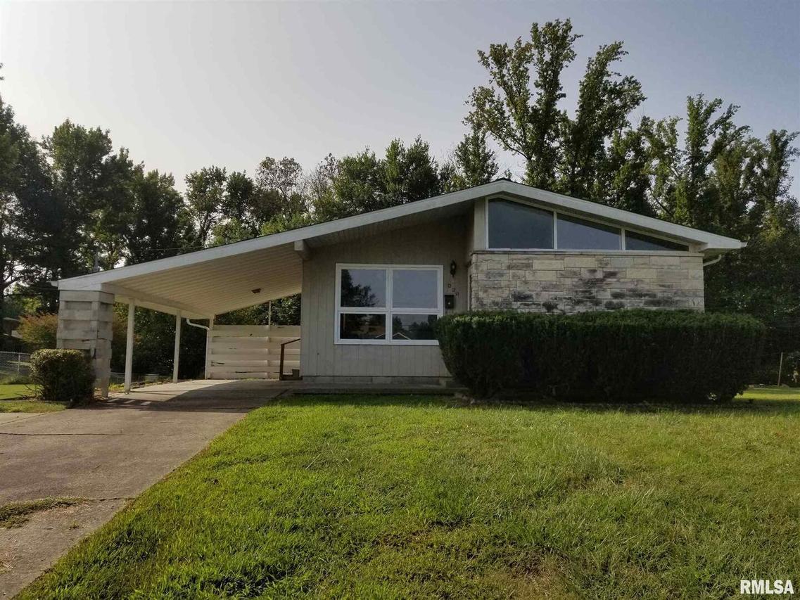 805 E Boyton St., Marion, IL 62959