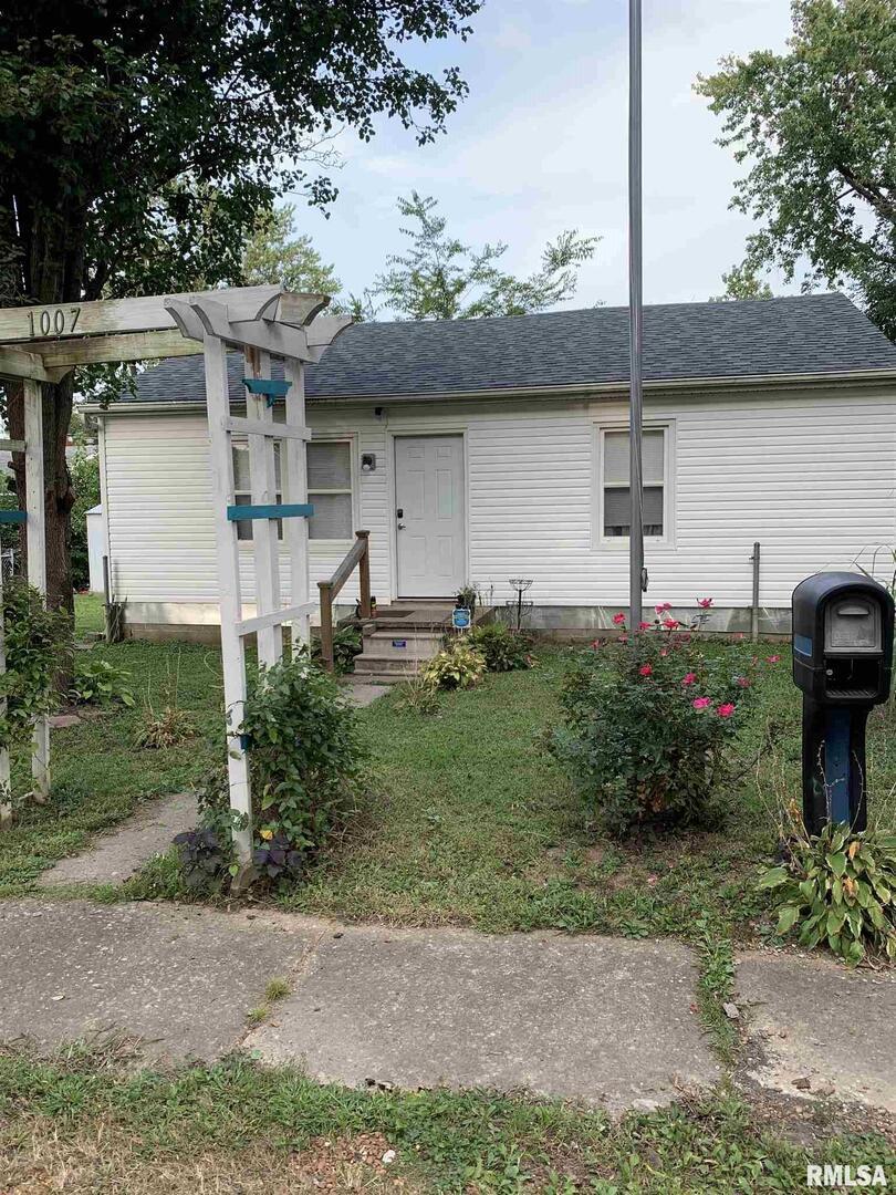 1007 S Duncan St., Marion, IL 62959