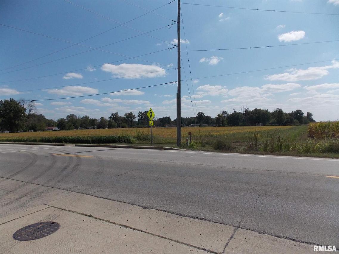 W Missouri Ave., Sandoval, IL 62882