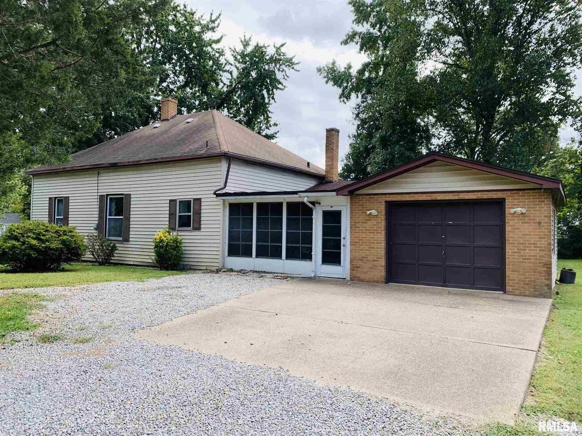 2021 Main St., Eldorado, IL 62930