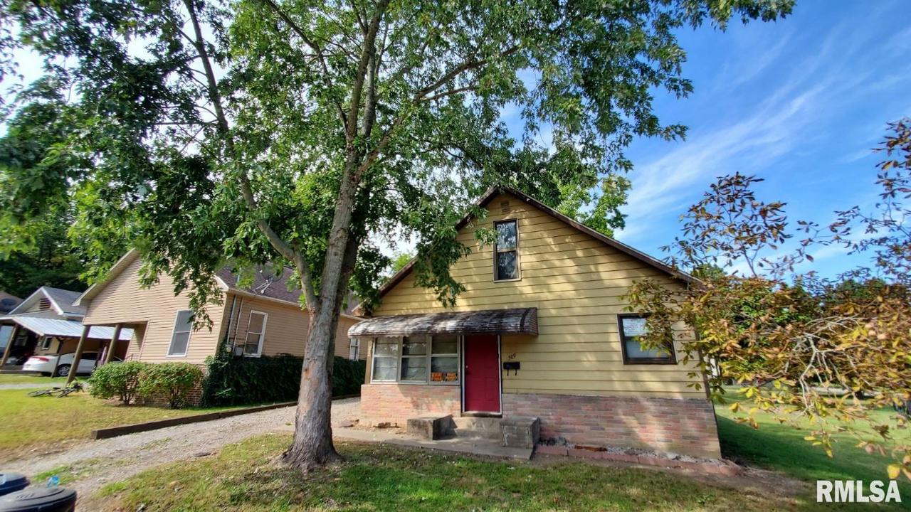 509 N Parkhill St., West Frankfort, IL 62896