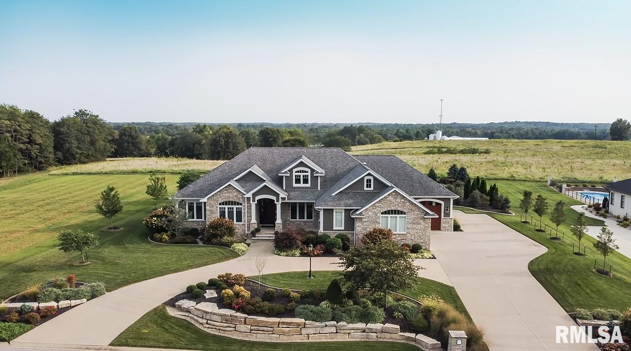 2205 Kingspointe Dr., Marion, IL 62959