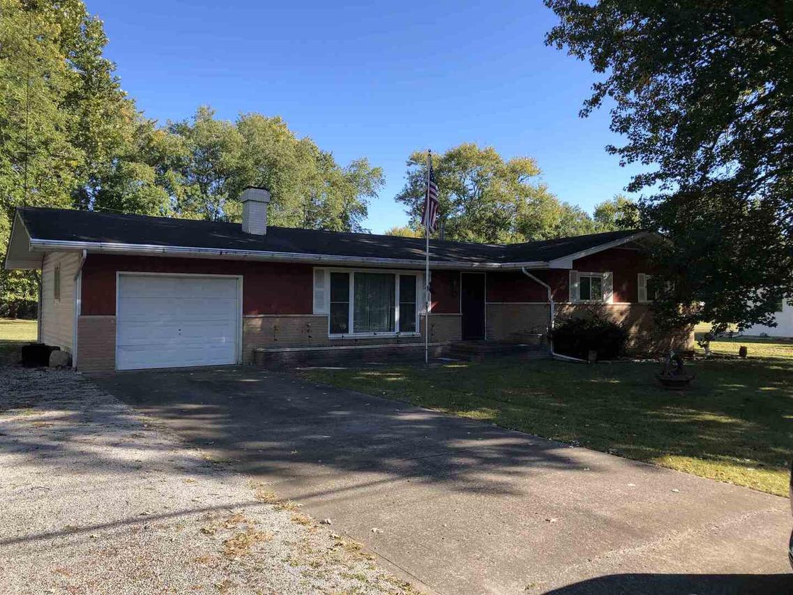 312 Red Row St., Marion, IL 62959