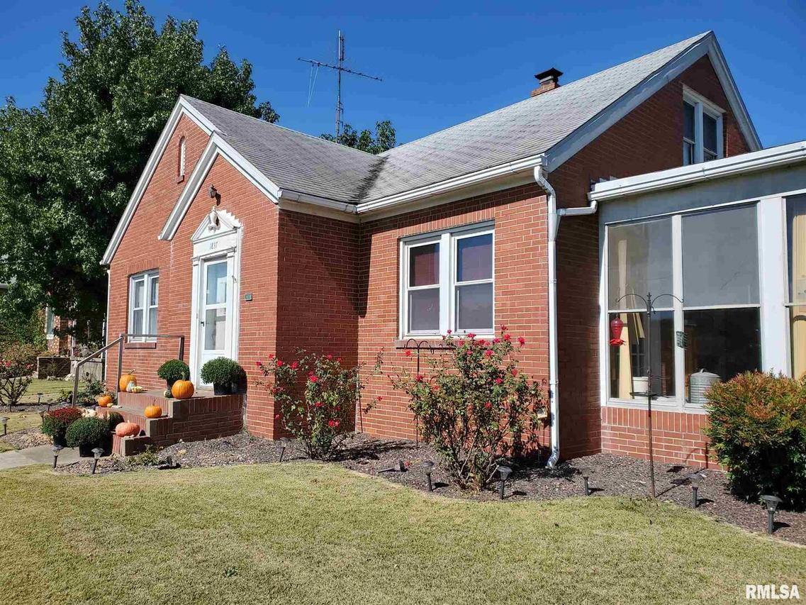 1837 State St., Chester, IL 62233