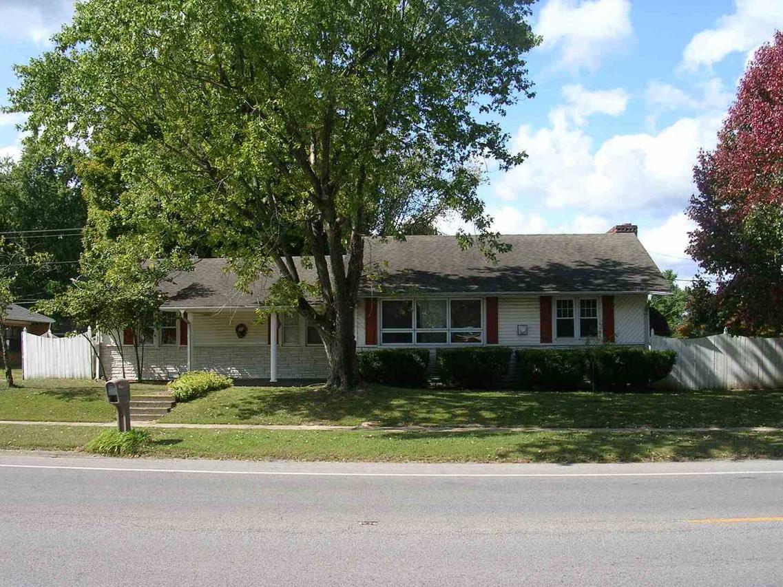 500 S Broadway St., Goreville, IL 62939