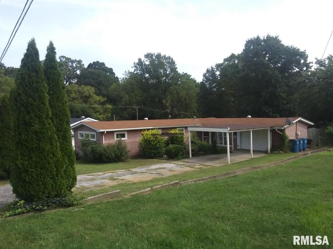 102 W Sycamore St., Anna, IL 62906