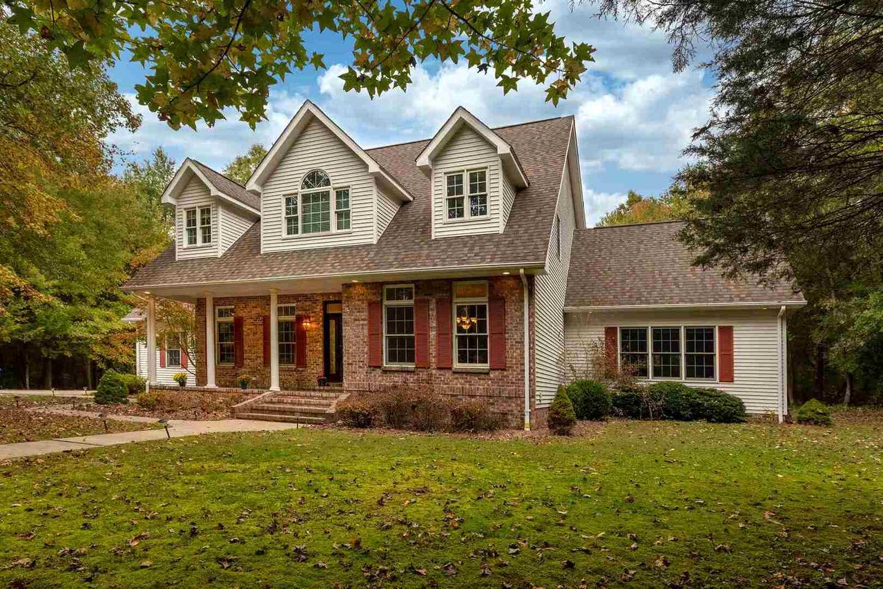 108 Huntington Ln., Carterville, IL 62918