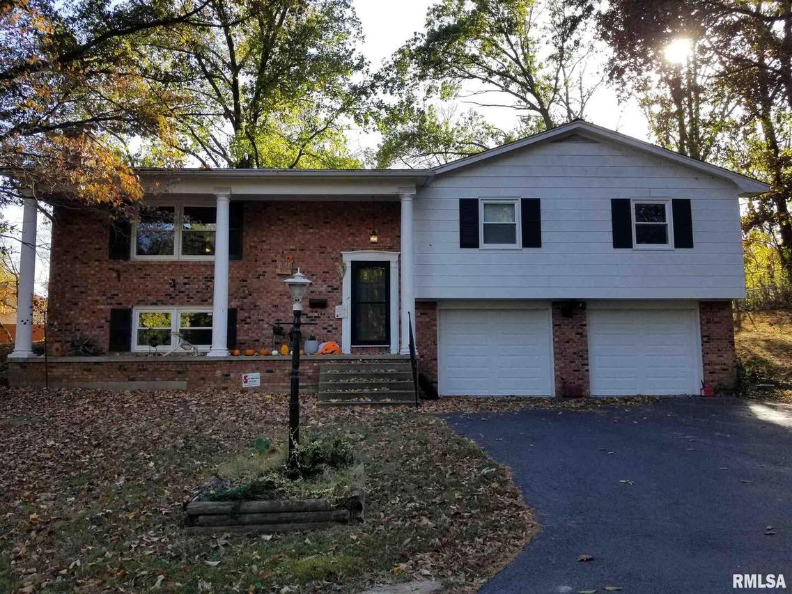 15 Westbrook, Mt Vernon, IL 62864