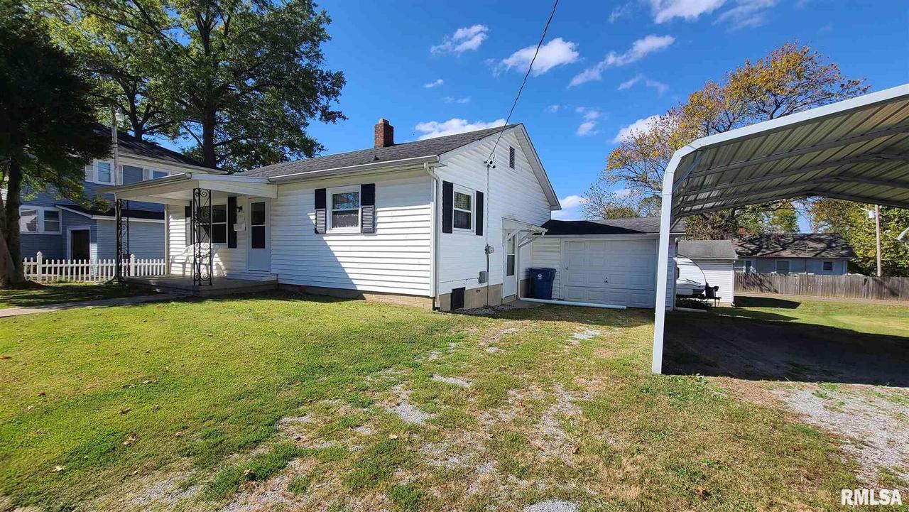 7 Mckinley St., Harrisburg, IL 62946