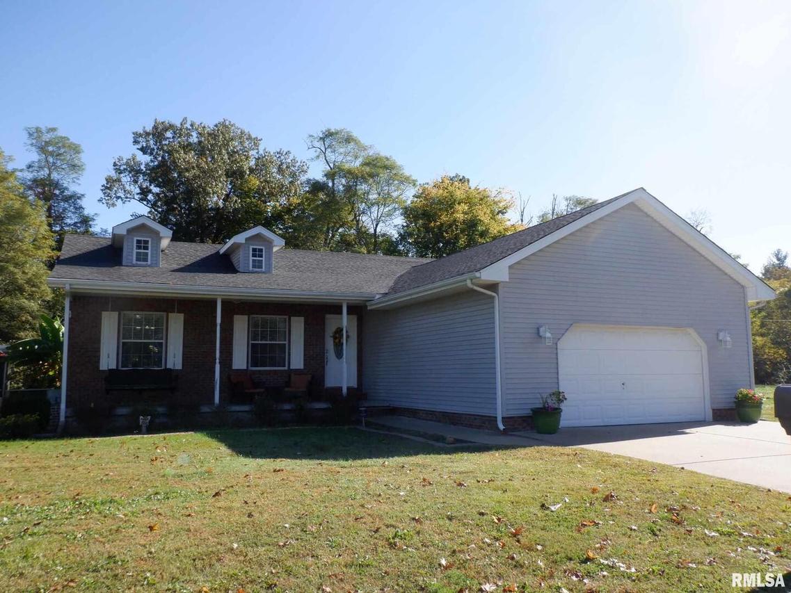 308 Dorris Dr., Metropolis, IL 62960