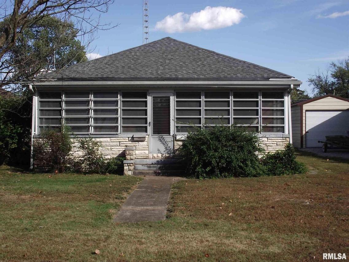 504 Halliday Ave., Duquoin, IL 62832