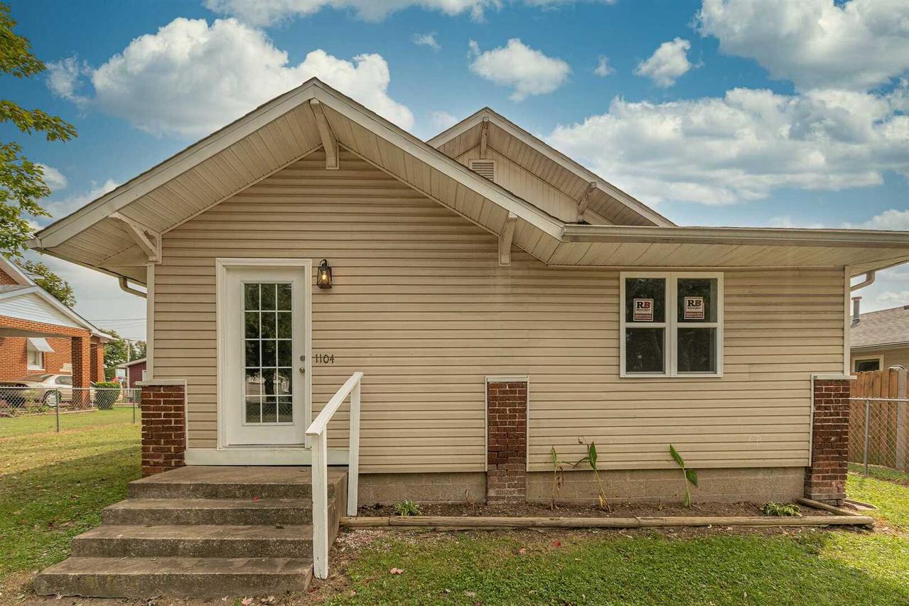 1104 E Poplar St., West Frankfort, IL 62896