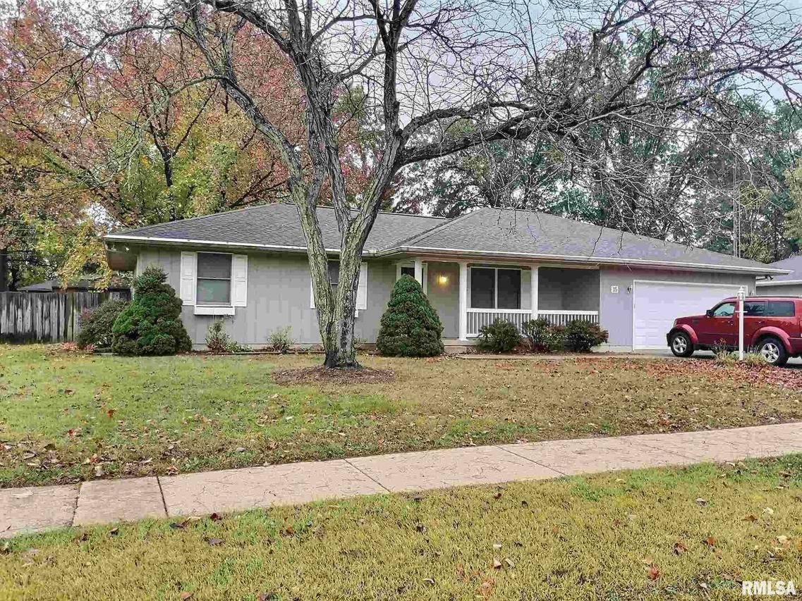 15 Blackberry Run Run, Centralia, IL 62801