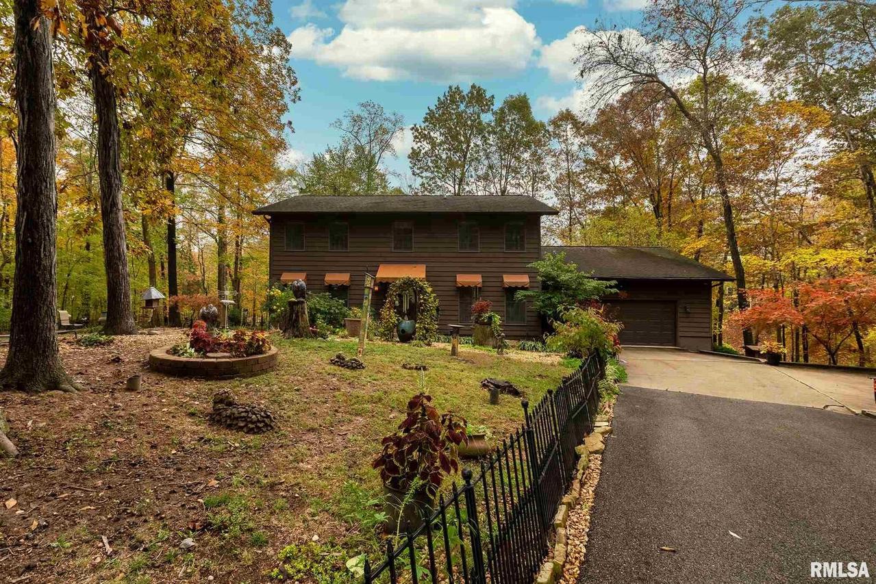 124 Iroquois Tr., Murphysboro, IL 62966