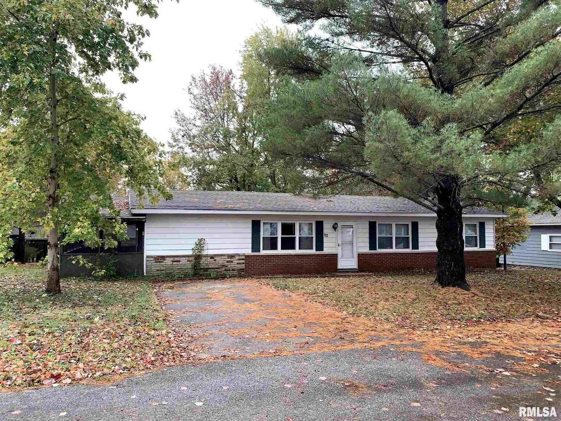 92 Barnes Rd., Harrisburg, IL 62946