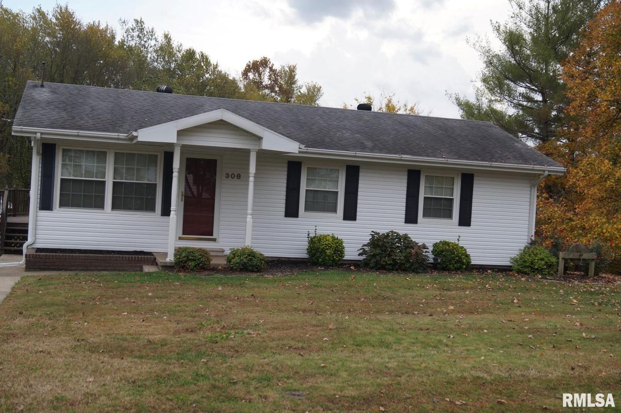 308 Circle Dr., Vienna, IL 62995