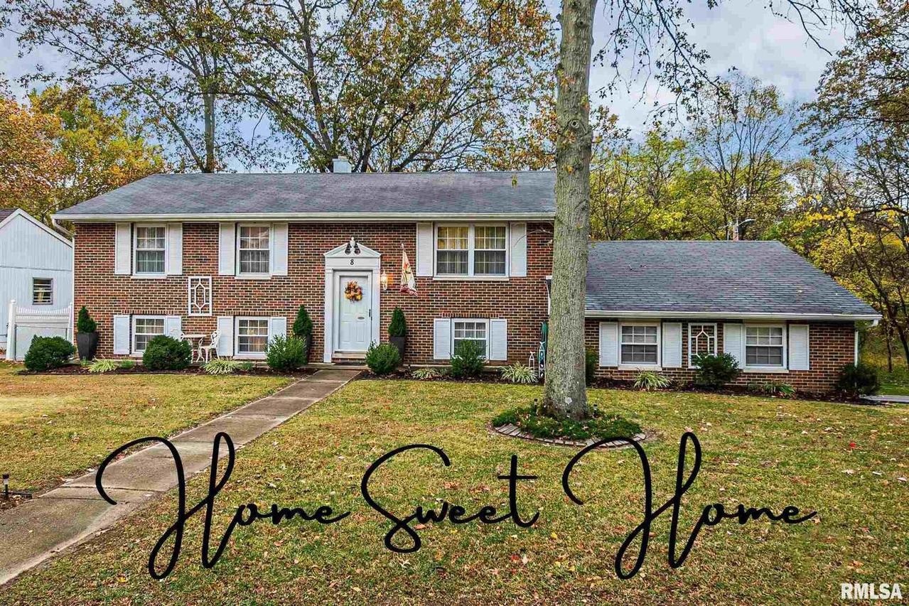 8 Edgewood Lane North Ln., Centralia, IL 62801