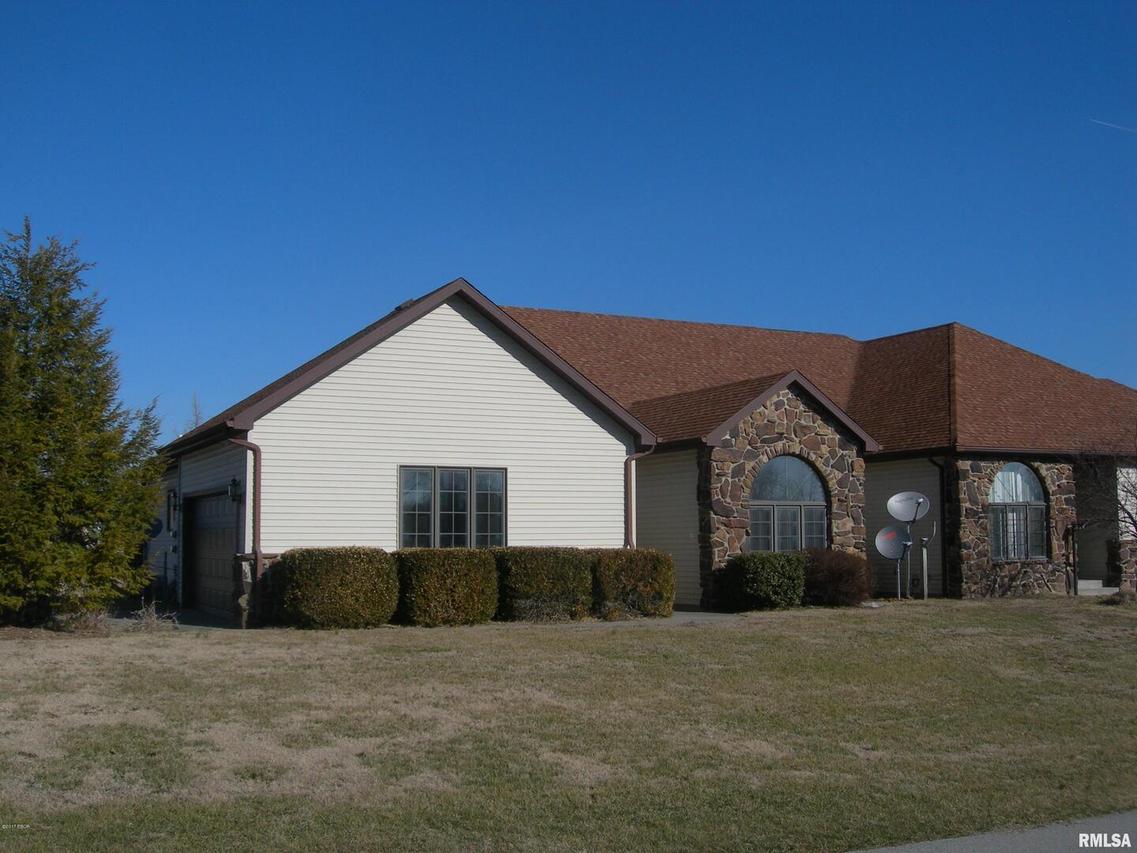 77A Birdie Ln., Makanda, IL 62958