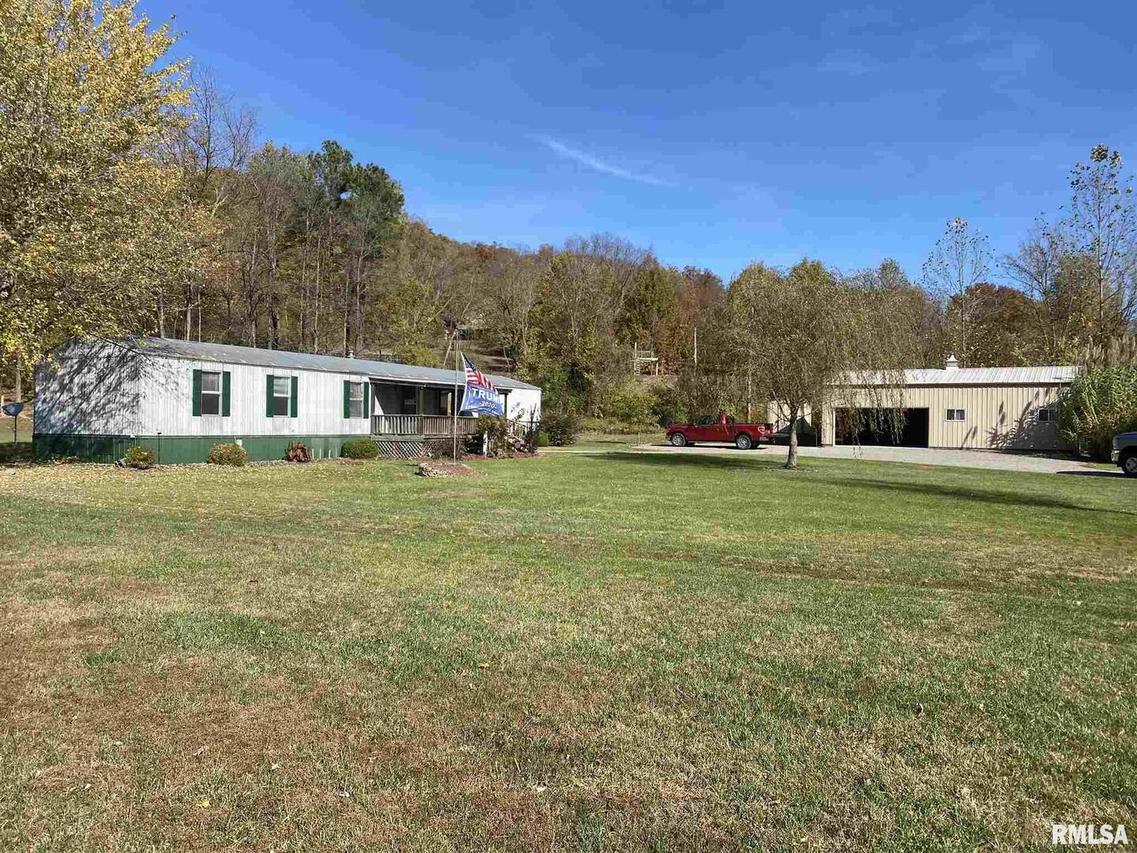 205 Logan Hollow Roads, Rockwood, IL 62280