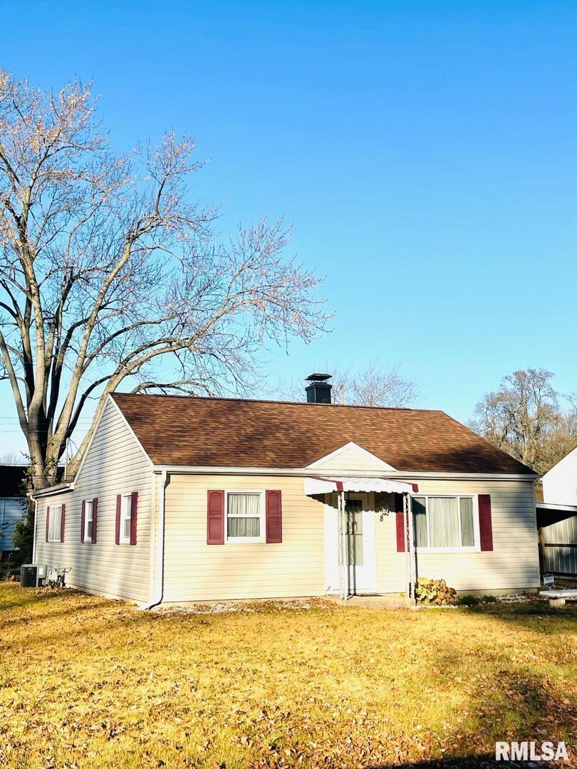 8 Nelms Ave., Centralia, IL 62801