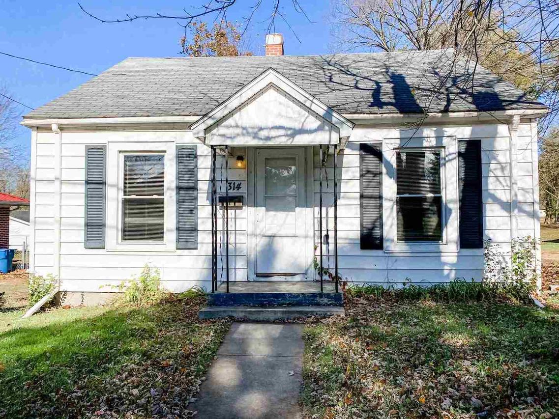 314 E Grand Ave., Carterville, IL 62918