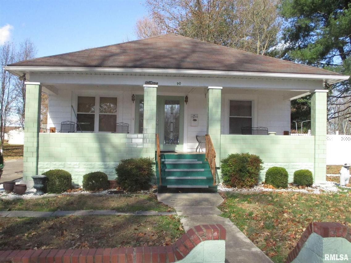 903 W Division St., Benton, IL
