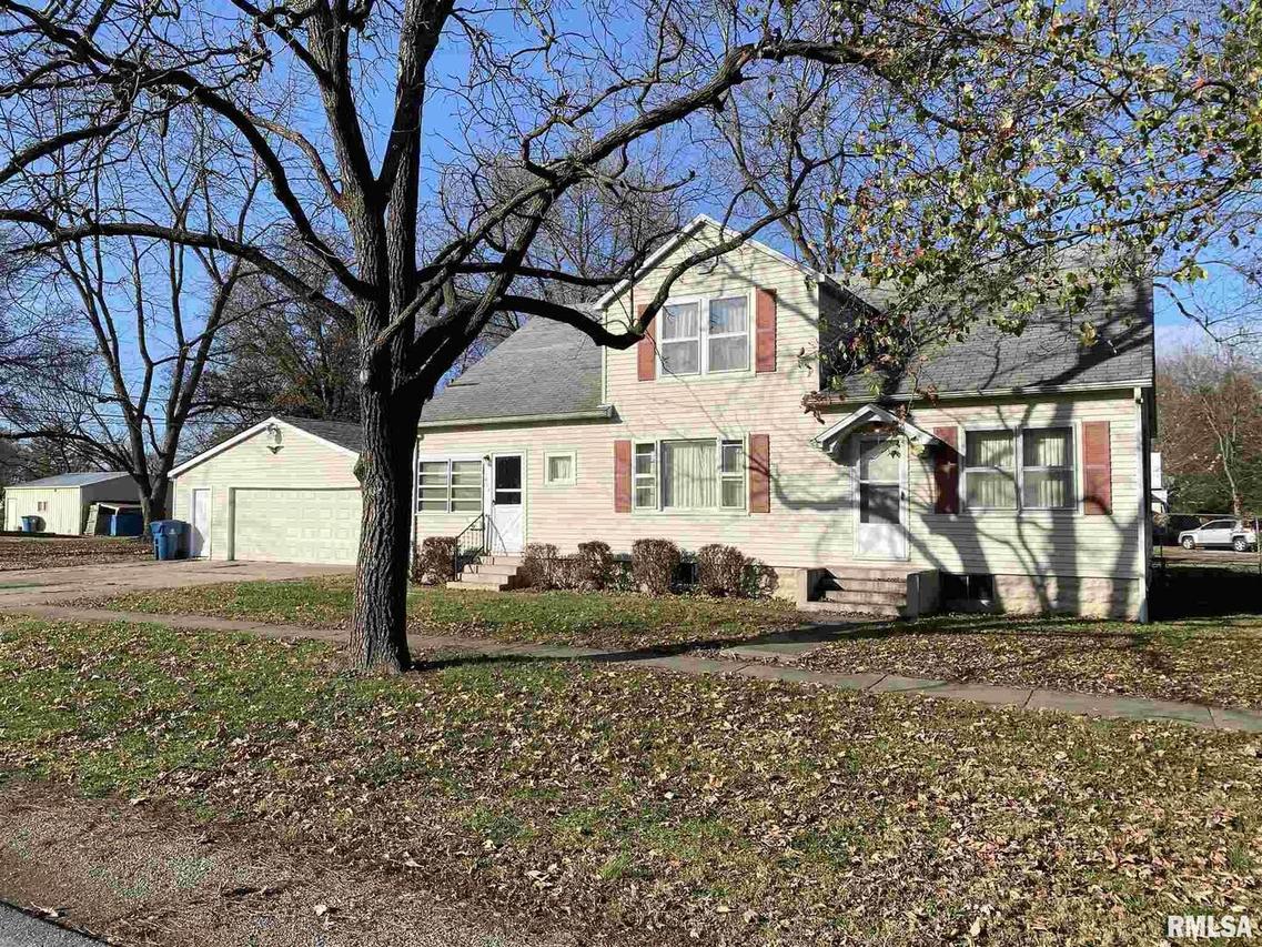 402 Johnson St., Centralia, IL 62801