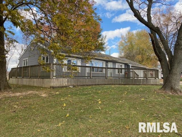 2821 S Broadway Ave., Salem, IL 62881