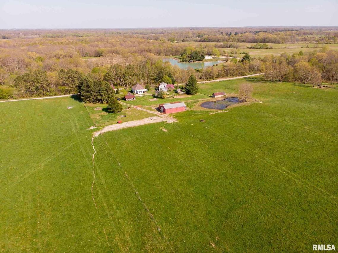 19149 N Duke Ln., Bluford, IL 62814