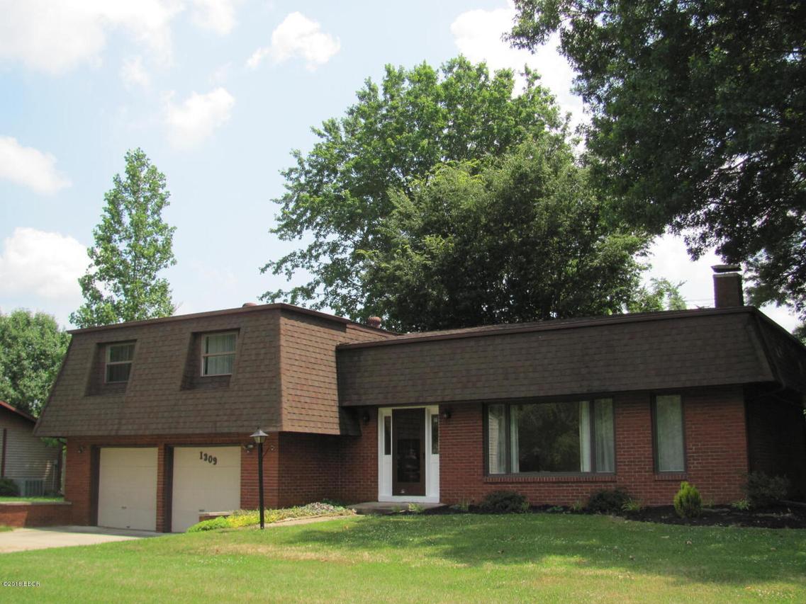 1309 E Meadowbrook Ln., Carbondale, IL 62901