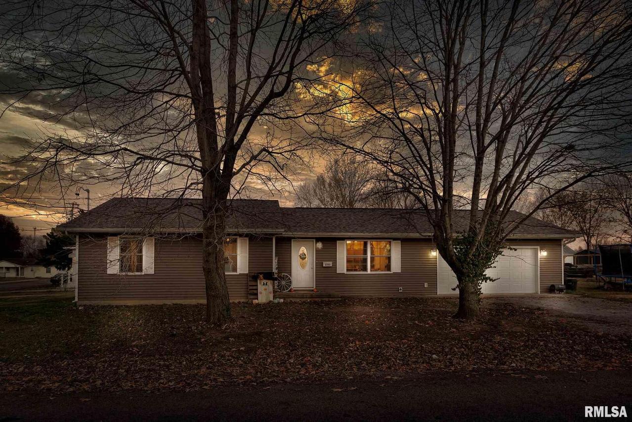 2202 E Elm St., West Frankfort, IL 62896
