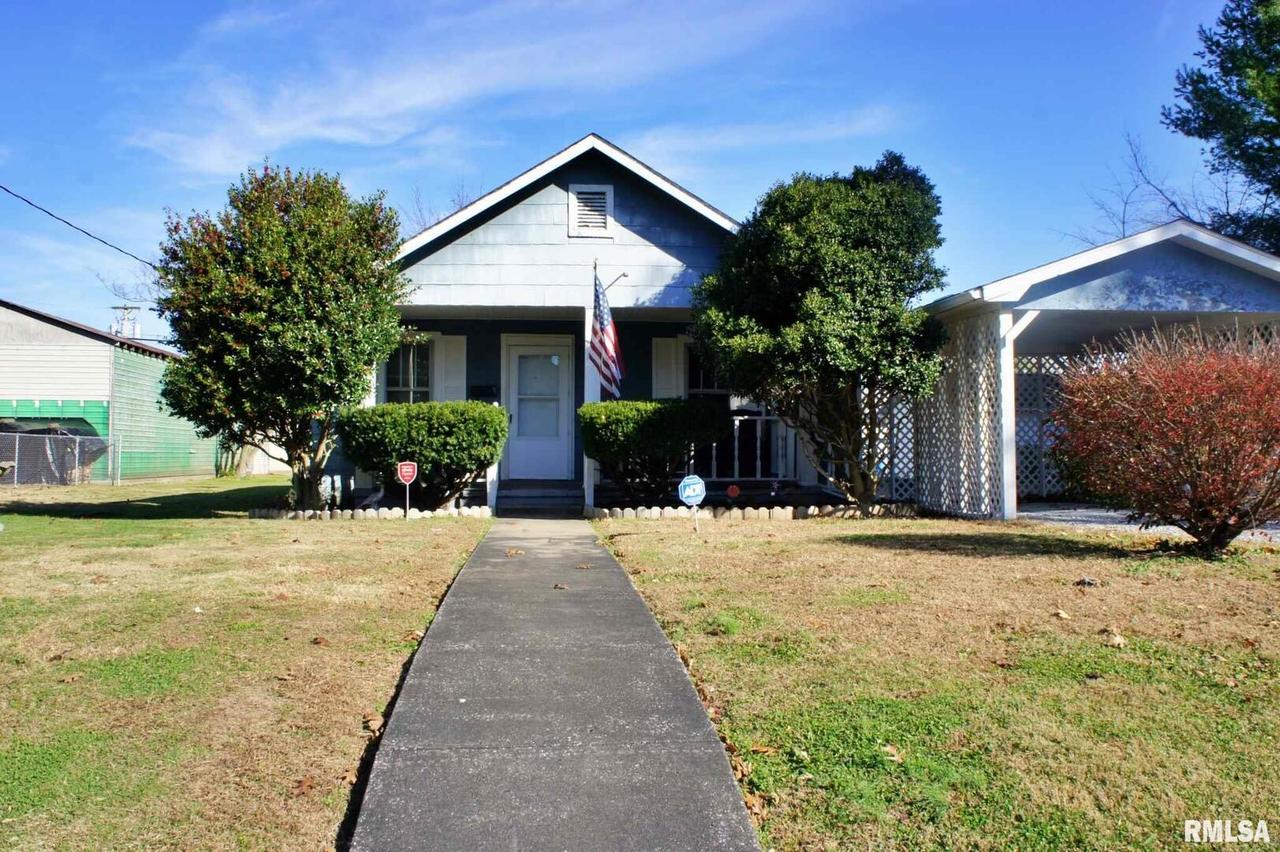 611 W 9th St., Metropolis, IL 62960