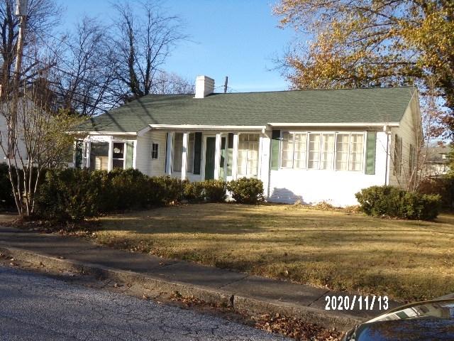 116 W Elm St., Harrisburg, IL 62946