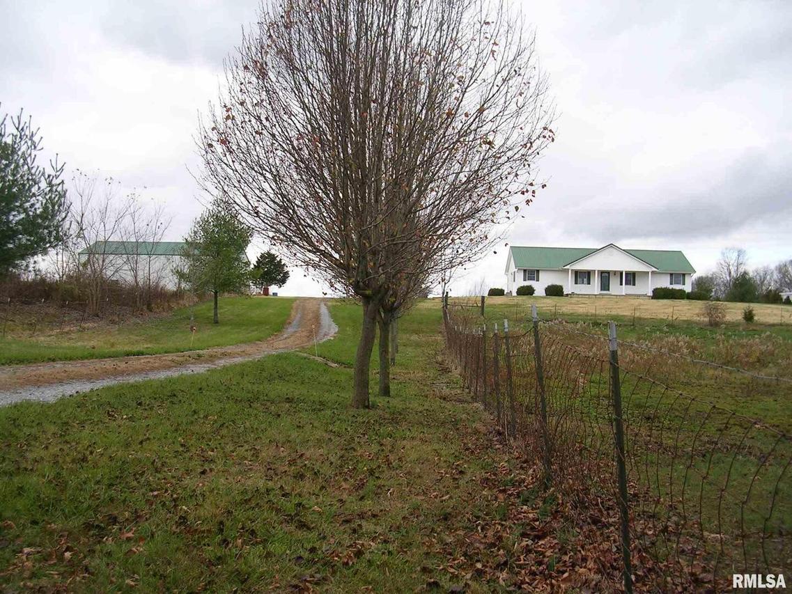 765 Turner Rd., Creal Springs, IL 62922