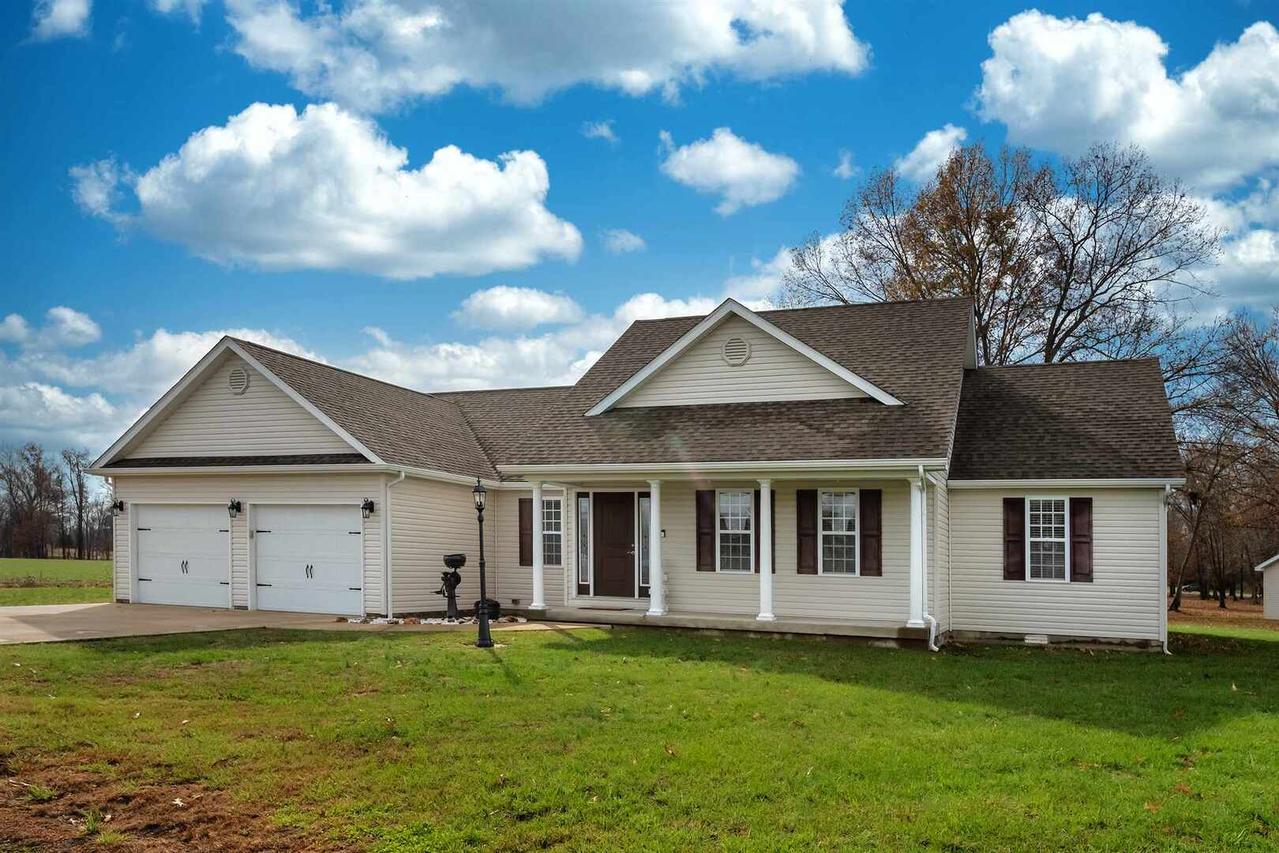 2301 Elias Dr., Herrin, IL 62948