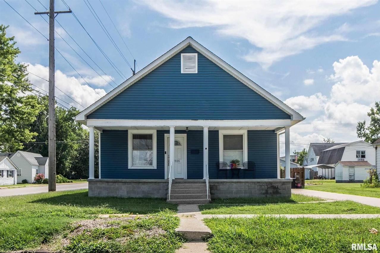 816 N 12th St., Herrin, IL 62948