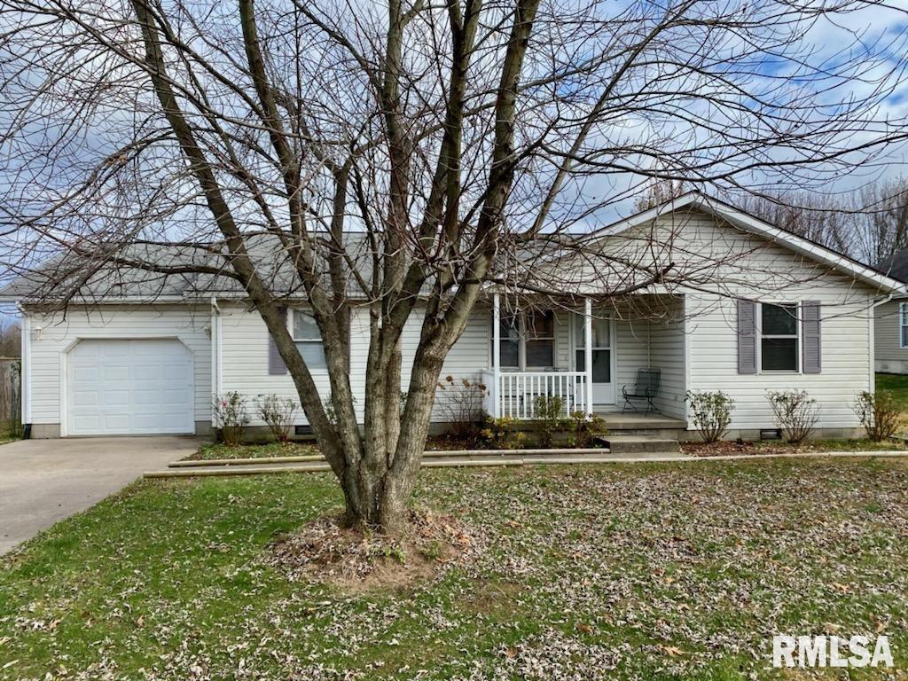 701 Mulberry St., Goreville, IL 62939