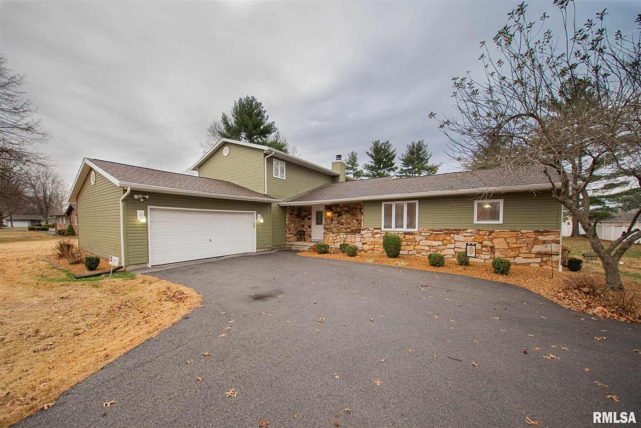 108 Philip Rd., Christopher, IL 62822