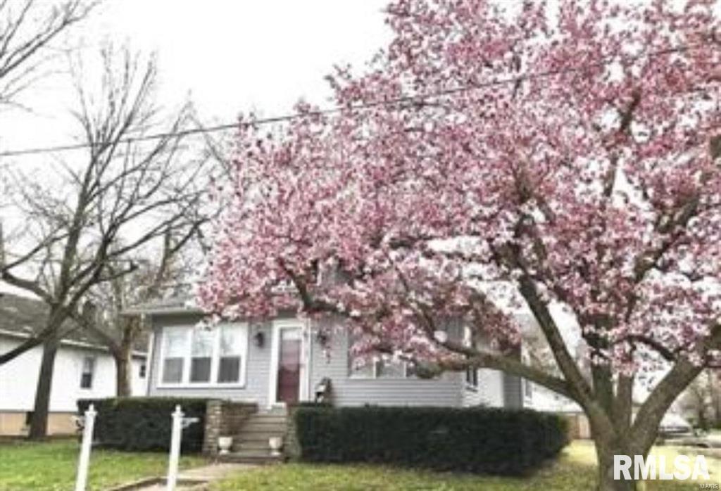 502 E 4th St., West Frankfort, IL 62896