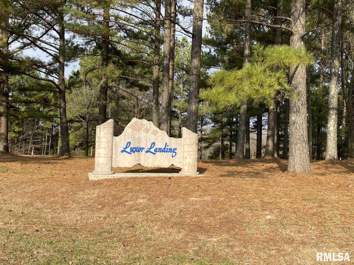 85 Kings Court, Goreville, IL 62939