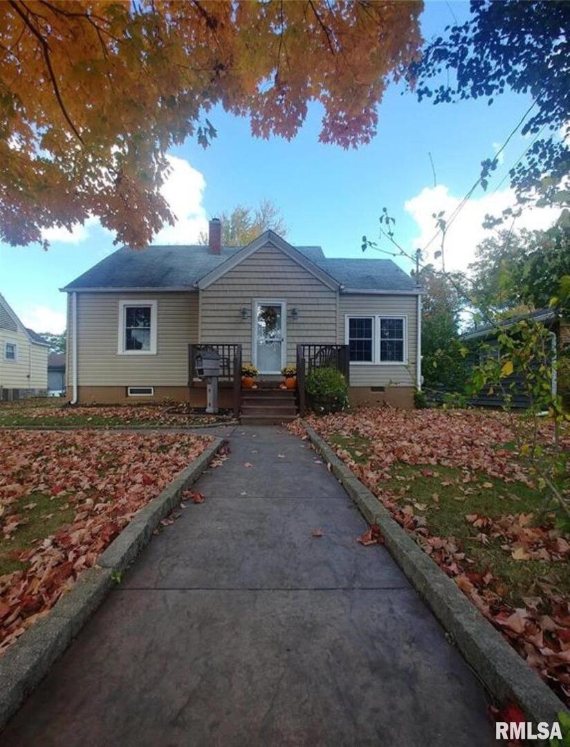 215 W 4th St., Benton, IL 62812