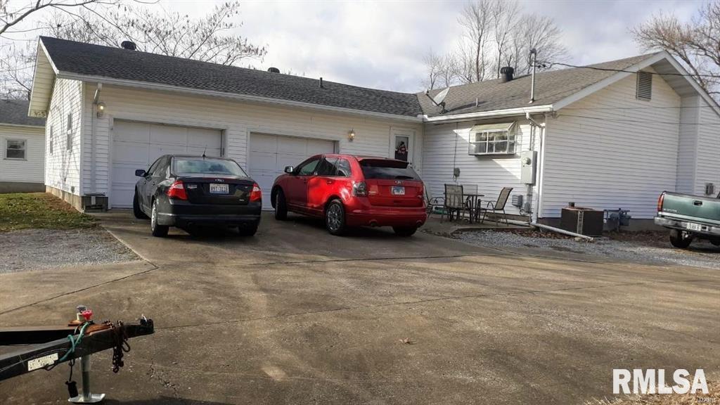 1303 W Cherry St., Marion, IL 62959