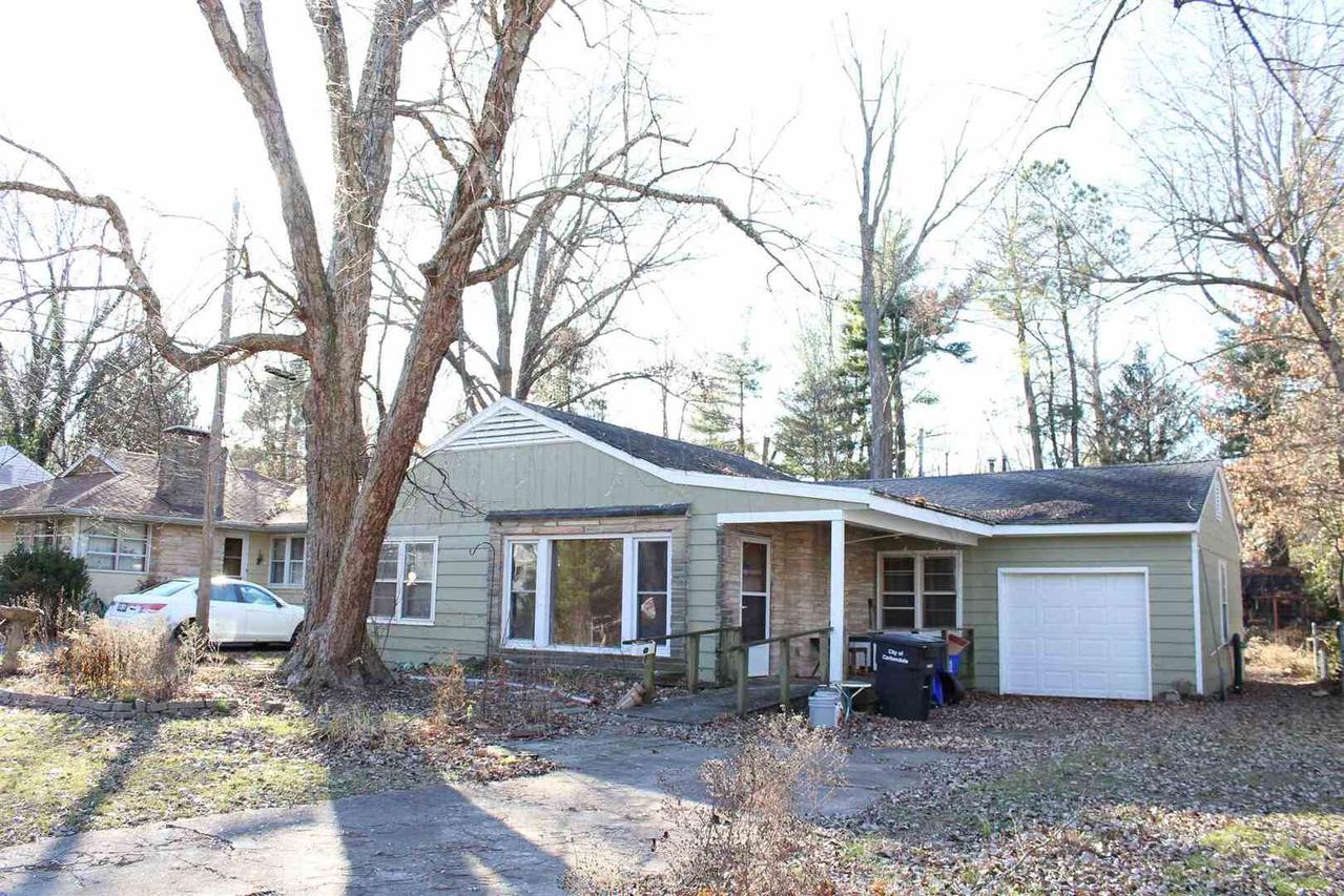 904 S Johnson Ave., Carbondale, IL 62901